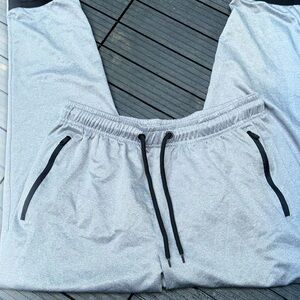 Men’s gray Spyder joggers/workout pants size L